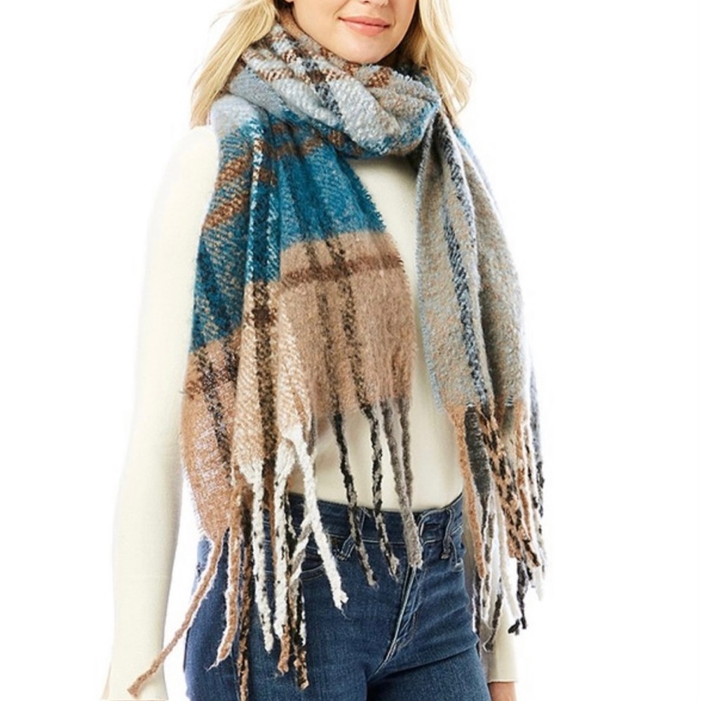 Plaid Oblong Fringe Scarf Grey